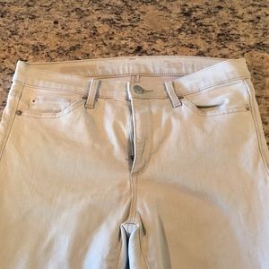 Gap light wash skinny jeans 29